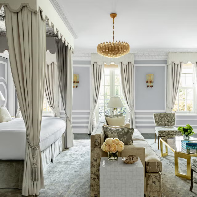 Curtain decor